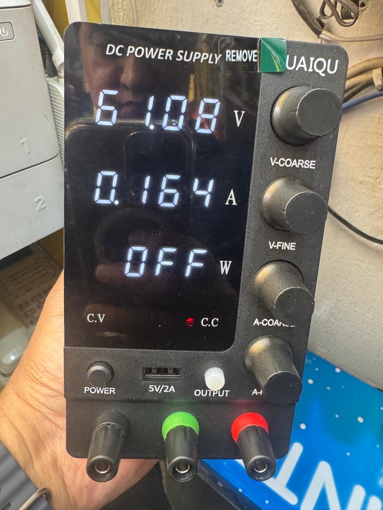 DC POWER SUPPLY 0 TO 30V 10A KUAIQU BLACK