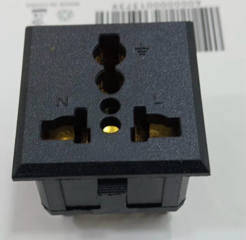 A/3 ADAPTOR BLACK MULTI 3PIN