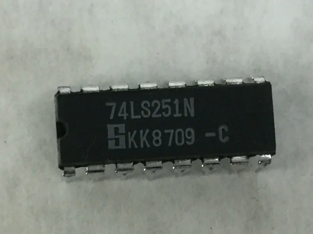 74LS251N DIP 16PIN