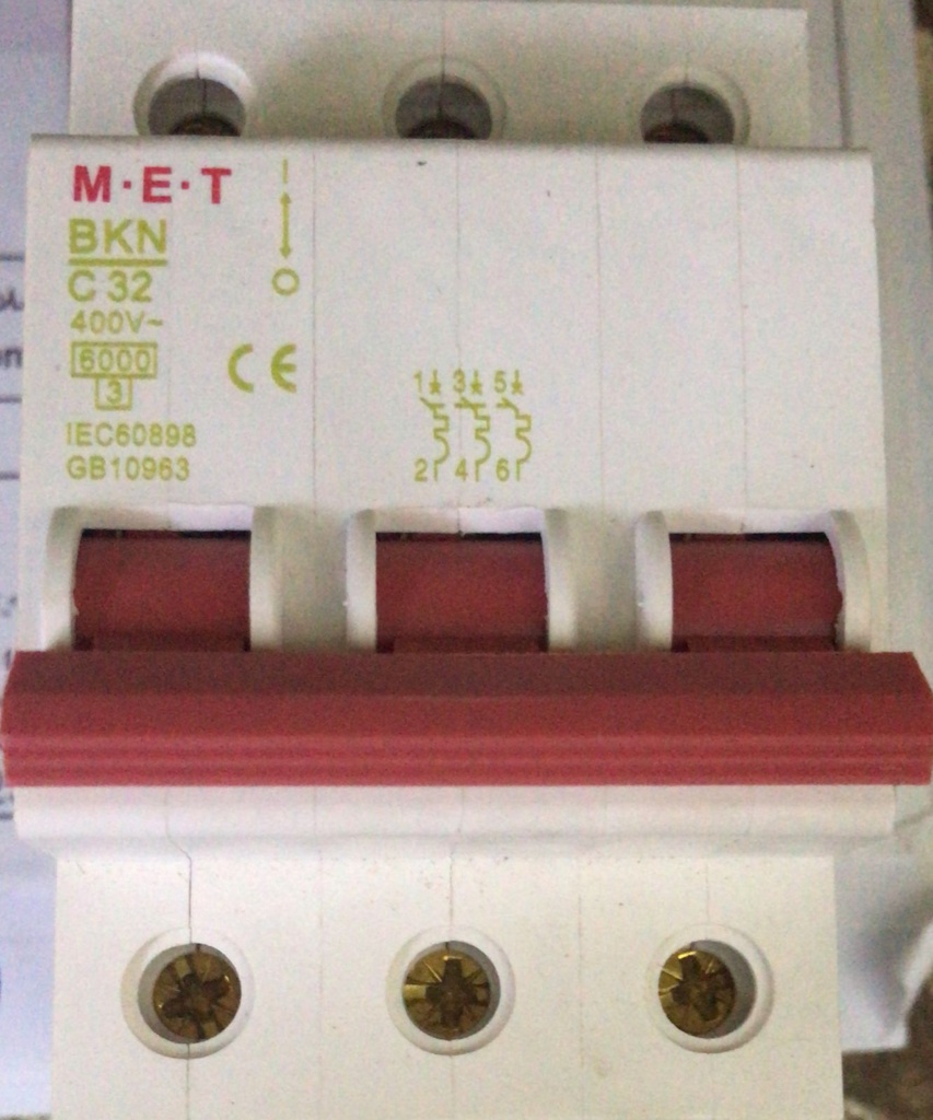 BREAKER 3POL 63AMP MET