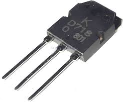 D718