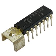 LA4112 (2)