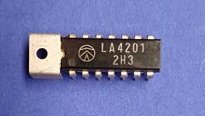 LA4201 DIP (2)